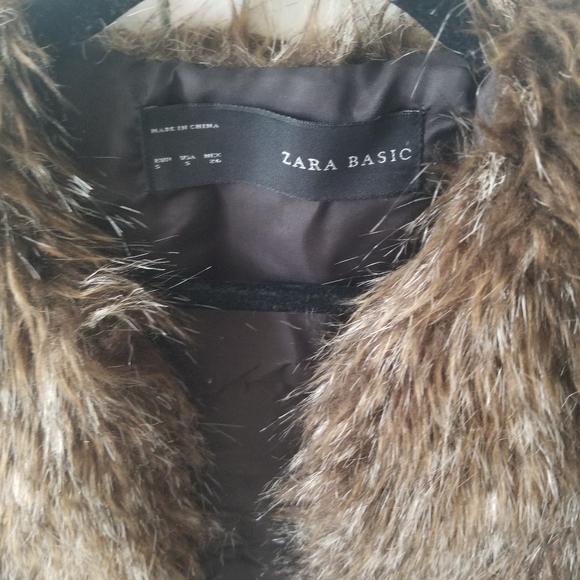 Zara Faux Fox Vest - Picture 2 of 3
